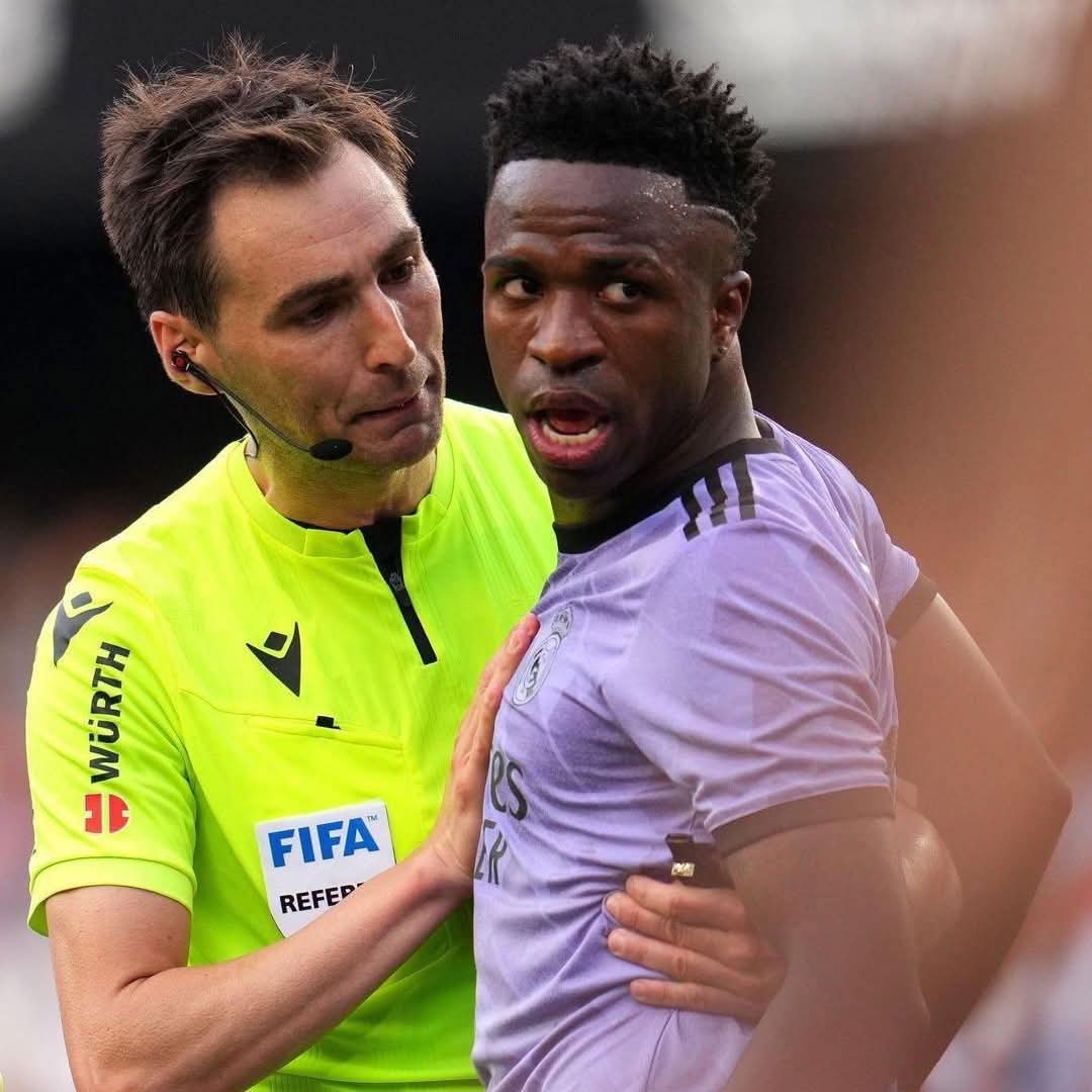 Reali fitoi në shtesë, tifozët kapen me Vinicus e Mbape