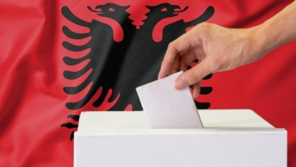 Rezultatet e sondazhit/ Kë do votojnë qytetarët më 11 maj dhe sa mandate siguron secila parti?