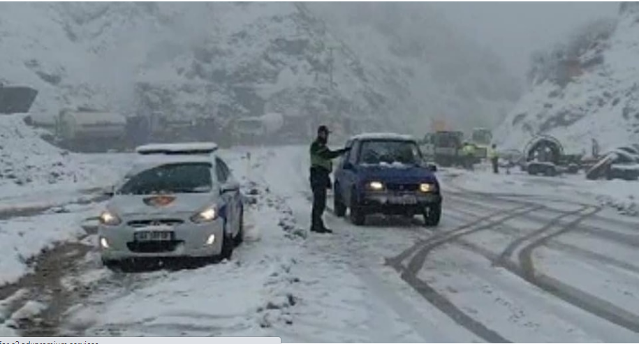 Rikthehet dëbora në fundjavë, temperaturat arrijnë deri në -3 gradë celsius