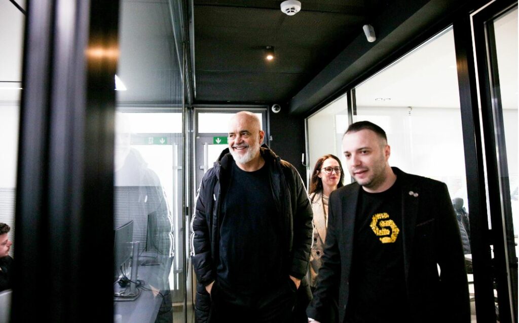 “Ritech”, Rama: Model zhvillimi i teknologjisë, bashkëpunim për sistemin e parkimeve në vend duke përdorur AI