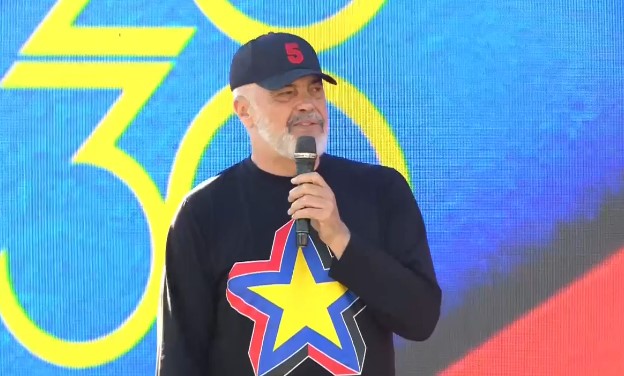 ”Roskoveci është burrë, por e zbukuroi një grua”, Rama: Shumica mendojnë se vendi po shkon në drejtimin e duhur