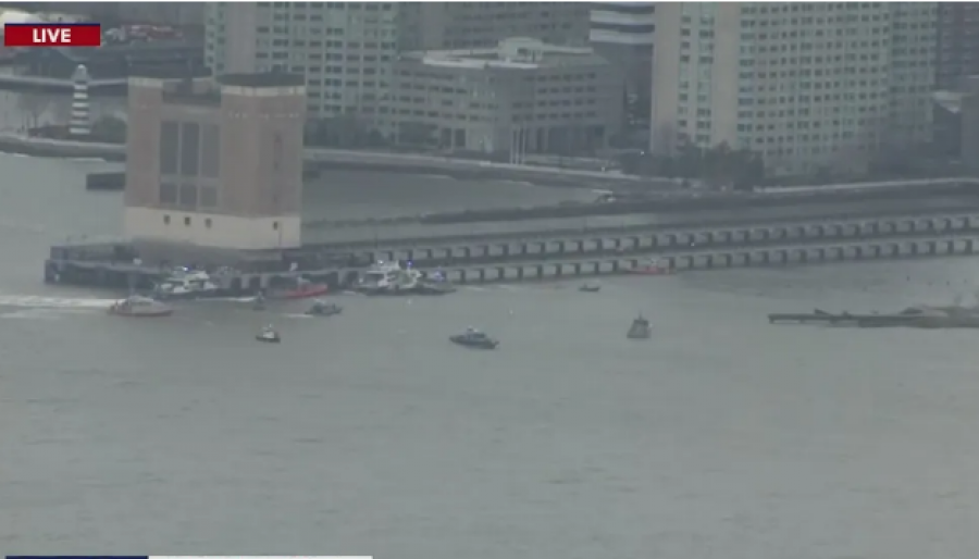 Rrëzimi i helikopterit në New York: Gjashtë persona humbën jetën , shtatë të tjerë në kërkim