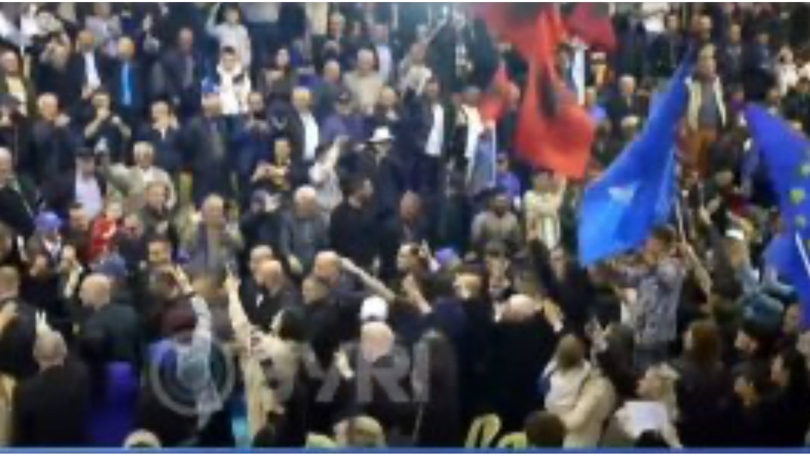 Sali Berisha, doktori i zemrave shqiptare’/ Fermeri dibran: Rama, korbi i zi që sjell vetëm kob e zi për vendin