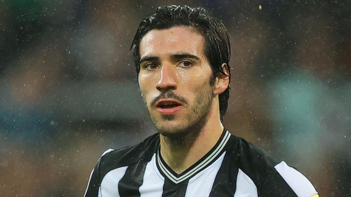 Sandro Tonali po rikthehet në Itali, por duhet një “magji” për të kapur Champions