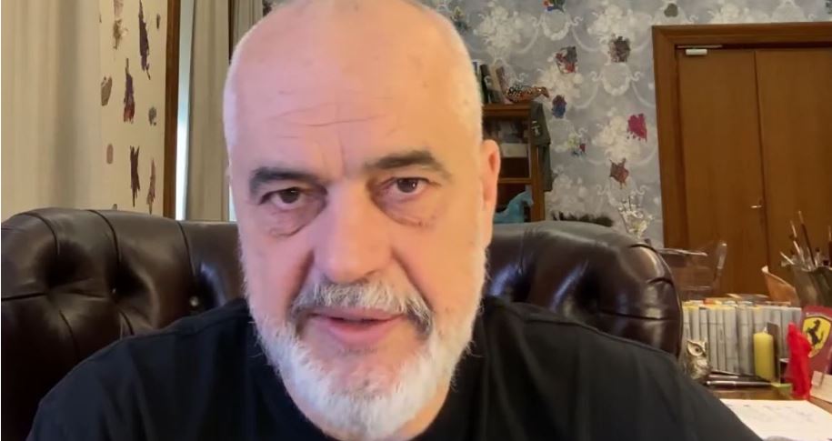 “Sherifi do të zbresë në qytet”/ Rama i përgjigjet komentuesit: Zgjedhjet e 11 majit erdhën, do e shohësh kush do bjerë