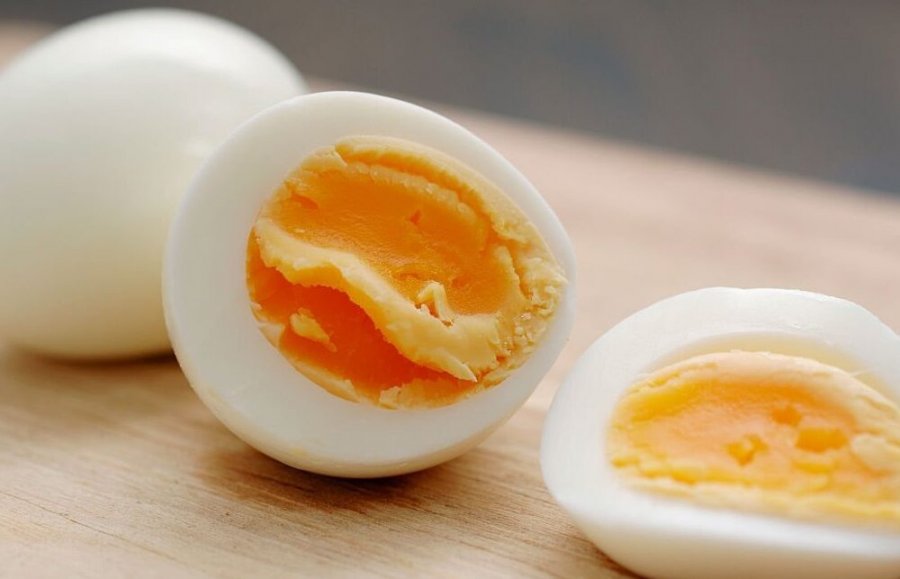 Si të bini nga pesha në dy javë duke konsumuar vezë të ziera