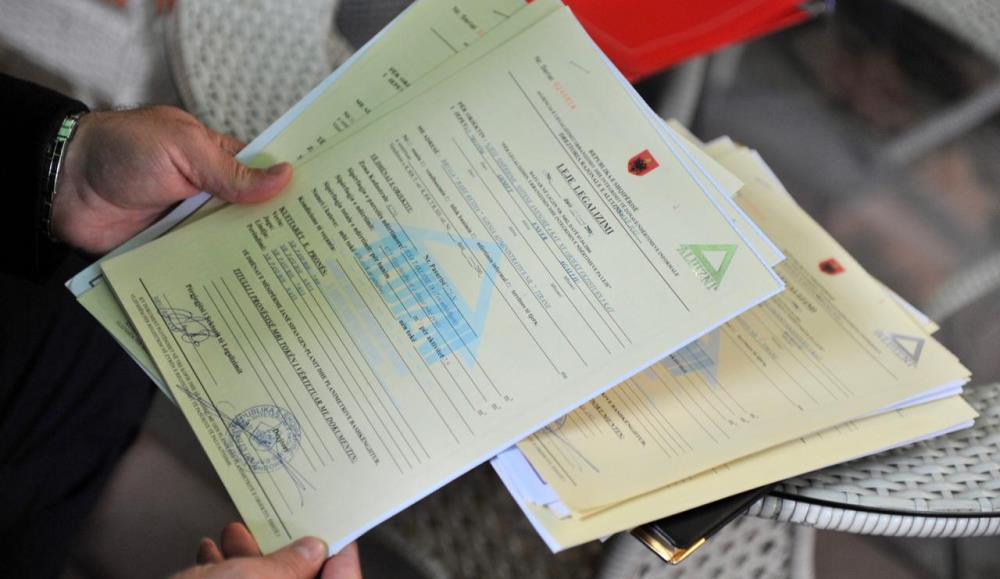 Skandali, qeveria po mashtron me procesin e legalizimeve, 270 mijë gënjeshtra në letër, pse Kadastra është kapur dhe…