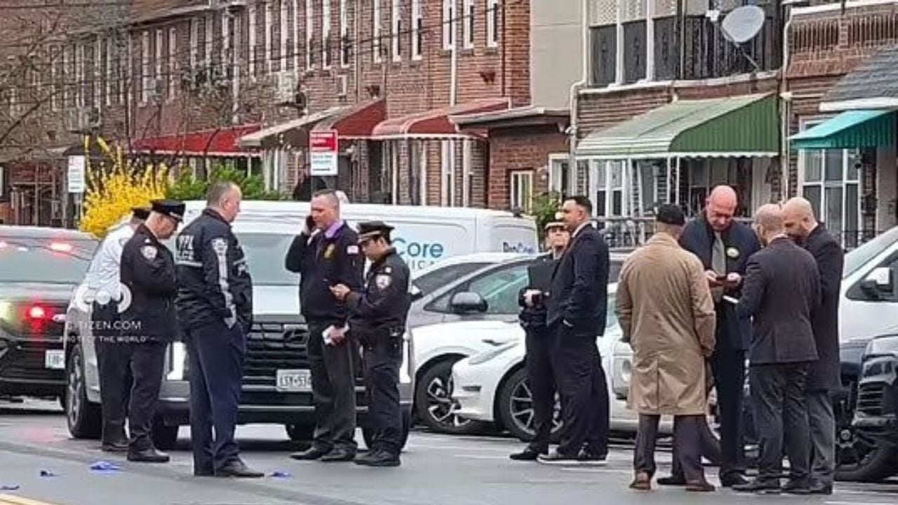 Skena horrori në Nju Jork! Një burrë i panjohur sulmon disa fëmijë me hanxhar, 1 viktimë dhe 6 të plagosur rëndë