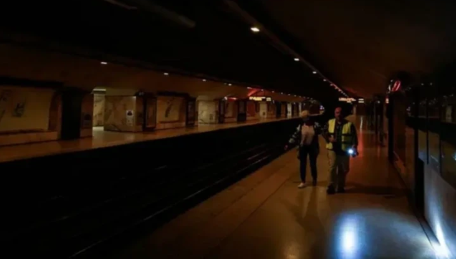 Spanjë/ Rikthehet pjesërisht energjia në Madrid, situata ende kritike në transportin publik