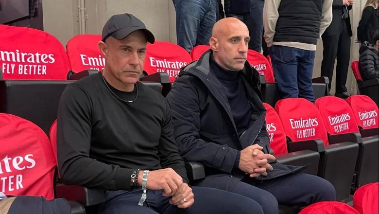 Sylvinho ndjek nga afër Gjimshitin në “San Siro”, kapiteni largohet i dëmtuar