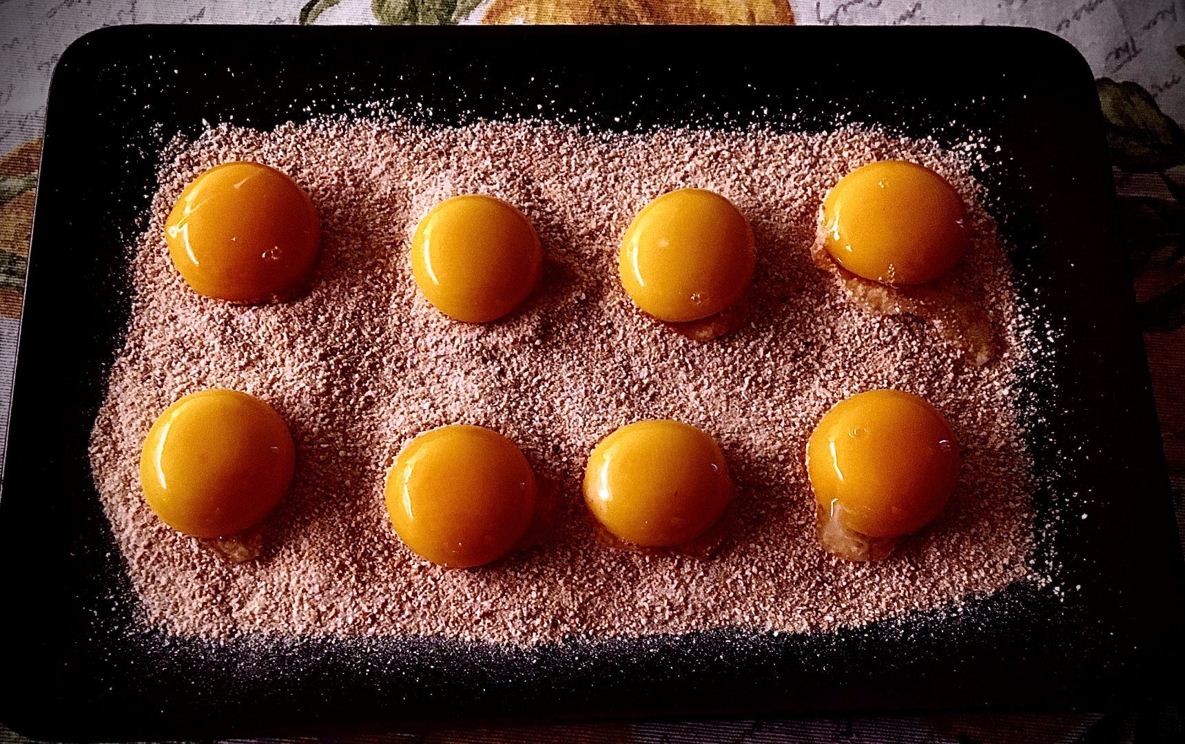 Të Verdha Vezesh të Skuqura me Avokado – Receta e Tostit të Veçantë