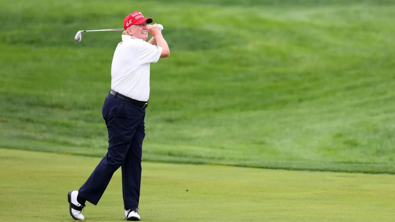 Teksa lufta tregtare përshkallëzon prej tarifave të vendosura prej tij, Trump luan golf me shokët në Florida