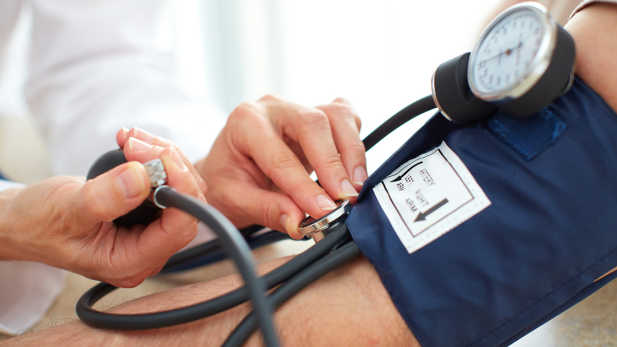 Tensioni i gjakut nxit humbjen e kujtesës, ja çfarë duhet të bëni