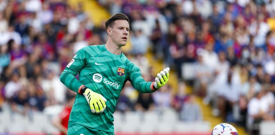 Ter Stegen rinis stërvitjen dhe i “tregon stolin” Szczesny, polaku mund të hiqet edhe nga lista e Champions