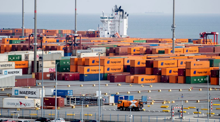 Tërheqja e Trump, BE ndalon tarifat hakmarrëse ndaj mallrave amerikane për 90 ditë