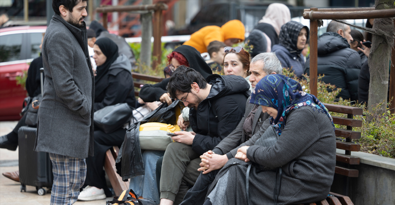 Tërmeti në Stamboll, regjistrohen 284 pasgoditje, banorët e kalojnë natën në qiell të hapur