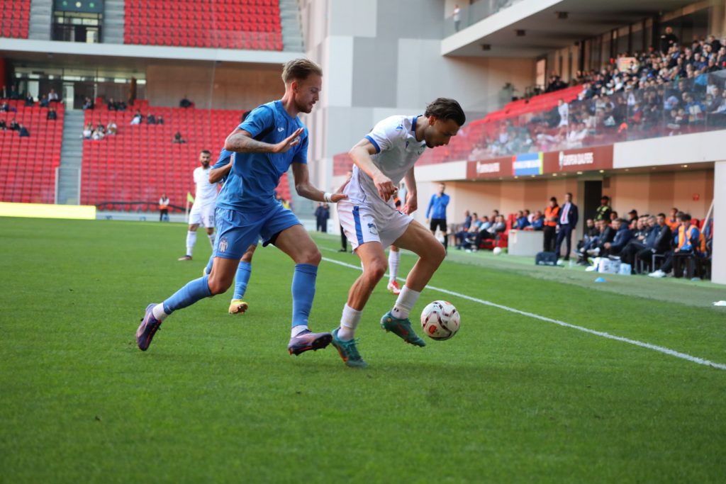 Teuta trondit Tiranën dhe feston qëndrimin, Elbasani parakalon Partizanin