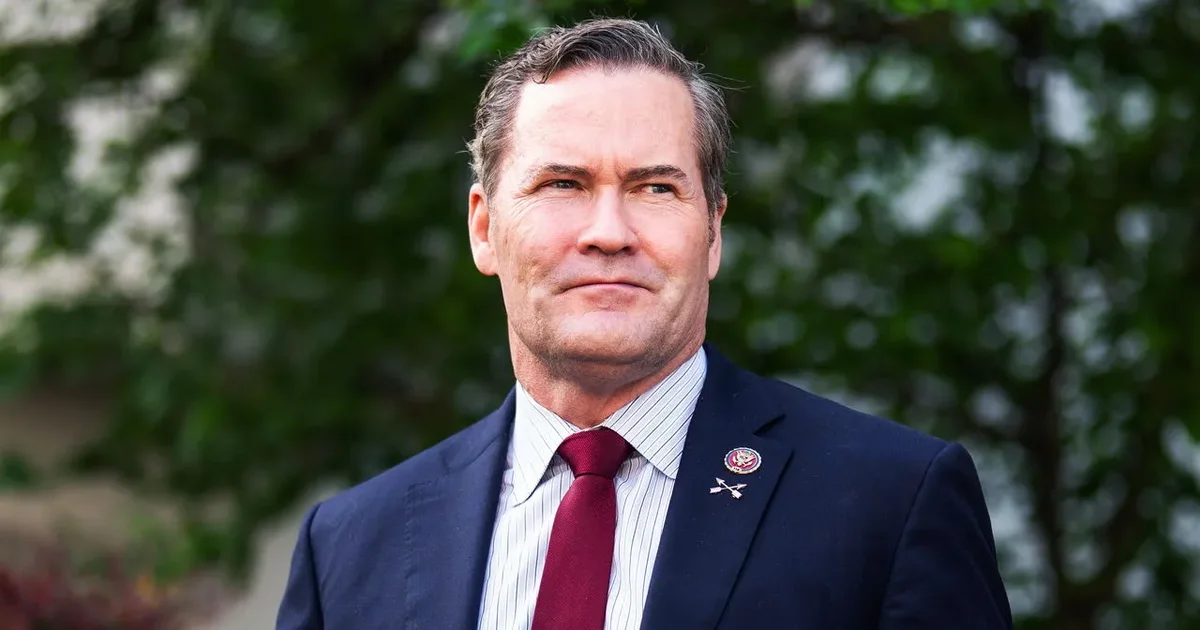 Thellohet skandali i mesazheve në “Signal”, Waltz komunikonte në 20 grupe me stafin për sigurinë