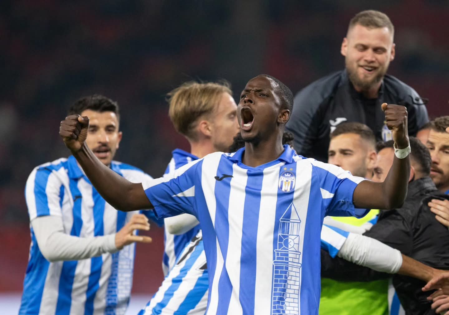 Tirana fiton me 3 gola derbin ndaj Partizanit