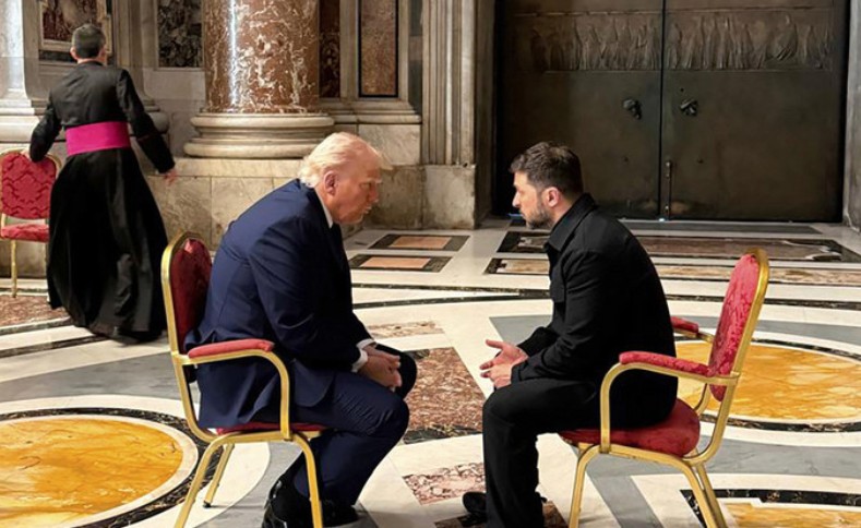 Trump zbardh bisedën me Zelenskyn në Vatikan: Dëshiron të bëjë një marrëveshje tani