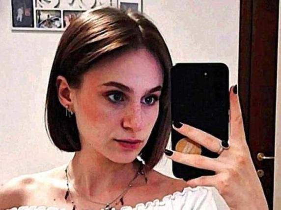 “U godit tre herë me thikë në qafë”/ Del përgjigja e autopsisë së 22-vjeçares Ilaria Sula