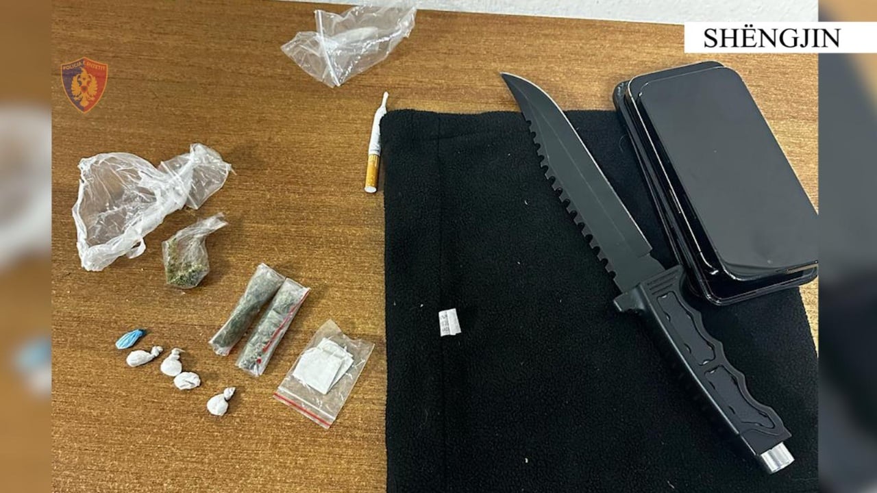 U kap në flagrancë me doza kokaine dhe kanabisi, vihet në pranga 25-vjeçari në Shëngjin
