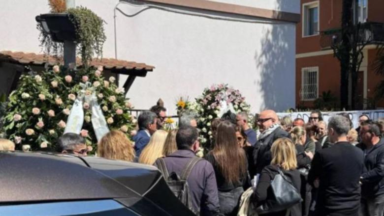 U vra në mënyrë makabre nga ish-i dashuri, përcillet për në banesën e fundit studentja shqiptare