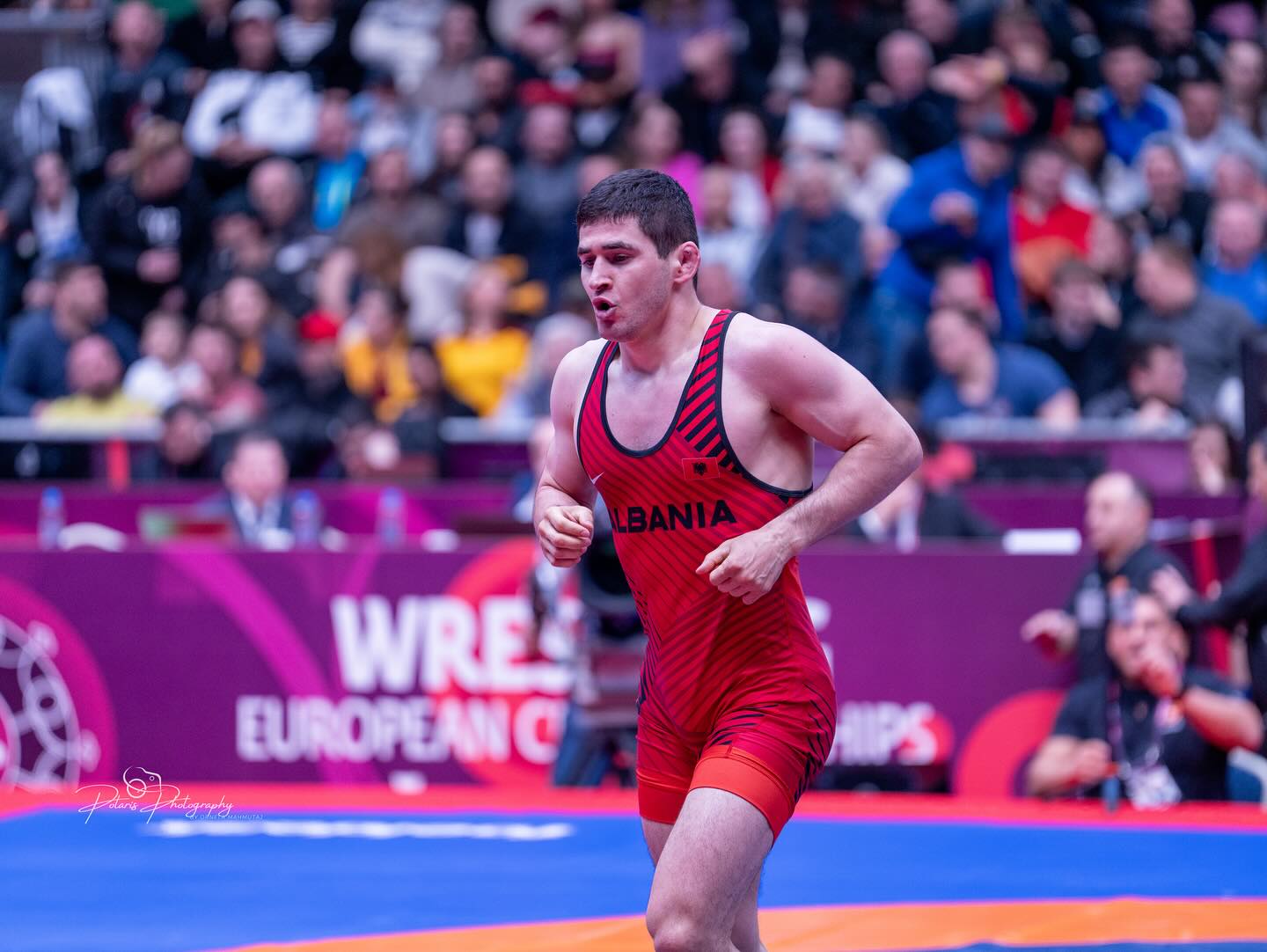 Valiev shkon në finalen e Europianit të mundjes, i sjell Shqipërisë medaljen e parë