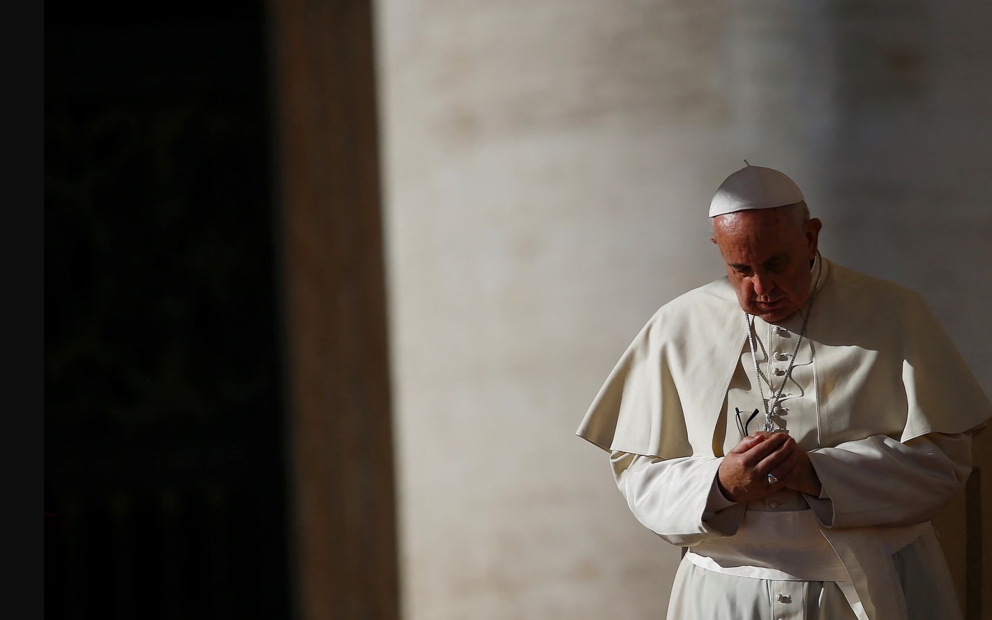 ”Varri pa zbukurime”, BBC publikon testamentin e plotë të Papa Françeskut. Zbulohet kush do i paguajë shpenzimet