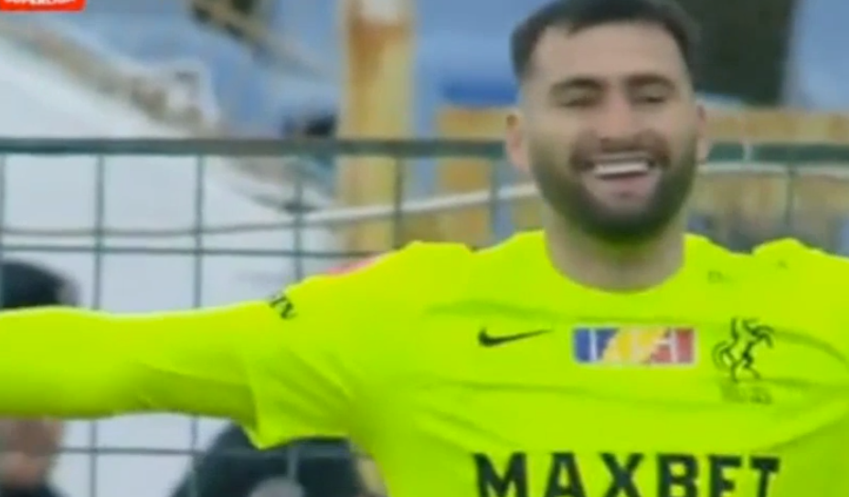 VIDEO/ Dy prekje klasi dhe një parabël, Xhuliano Skuka rikthehet si dikur me super golin në Rumani