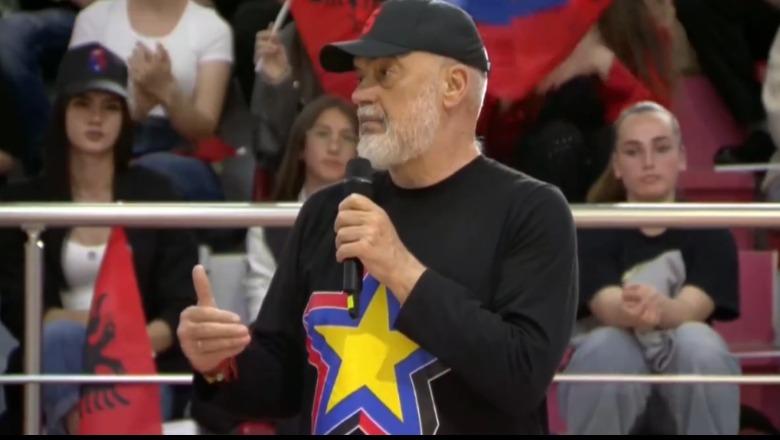 VIDEO/ Rama në Gramsh, thirrje demokratëve: Votoni PS, vetëm ne e bëjmë realitet Shqipërinë në BE