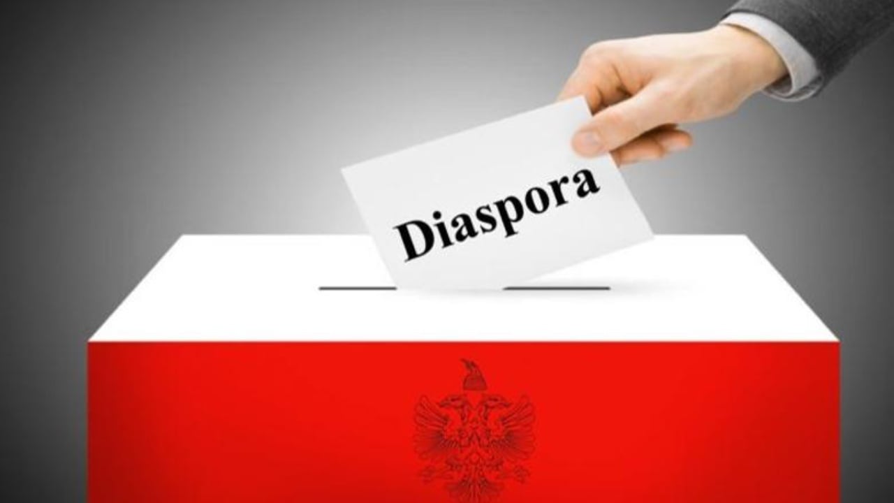 Vota e diasporës/ PS ankesë në KQZ: Mosrespektim të protokolleve nga kompania, emigrantëve u shkuan zarfe pa fletë votimi