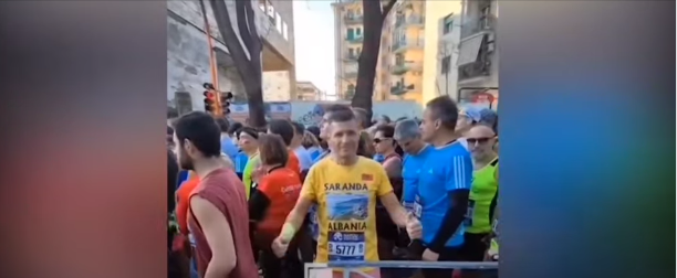 Vrapuesi sarandiot i 32-ti ndër 6- mijë garues në Napoli