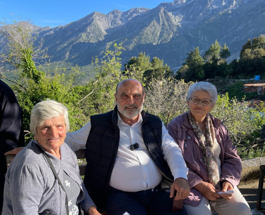 Vullnet Sinaj, nga Kuçi në Tërbaç, sy më sy me qytetarët për mandatin e tretë dhe një Shqipëri më të mirë