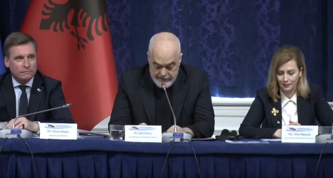 “Yjet tona, në një linjë”/ Rama: Brukseli dhe BE na kanë surprizuar me gatishmërinë për të na bërë pjesë të familjes