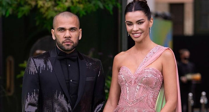 “Ylber plot dashuri pas gjithë asaj stuhie”; Joana Sanz njofton se është shtatzënë me Dani Alves