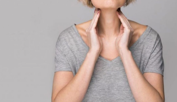 Zakonet e mëngjesit që përmirësojnë shëndetin e tiroides