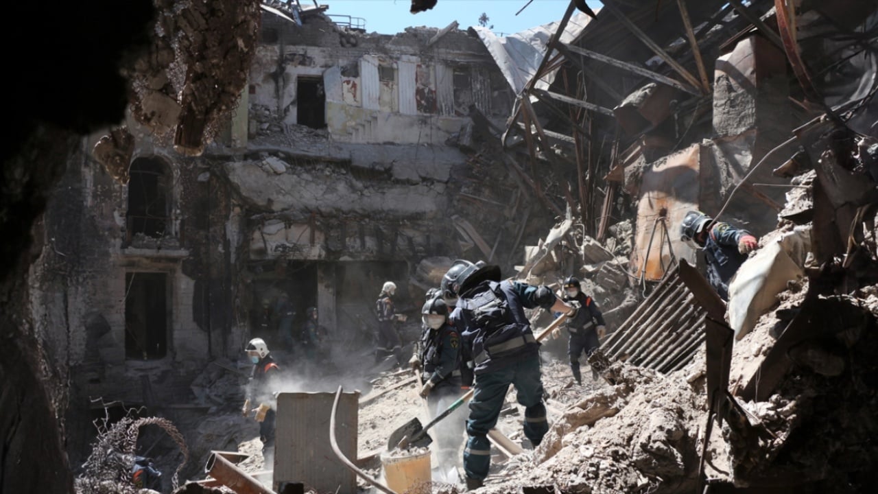 Zbulohet plani sekret i Rusisë për të ‘marrë’ Mariupolin/ BBC: Konfiskim i mijëra shtëpive dhe kurthi për ukrainasit