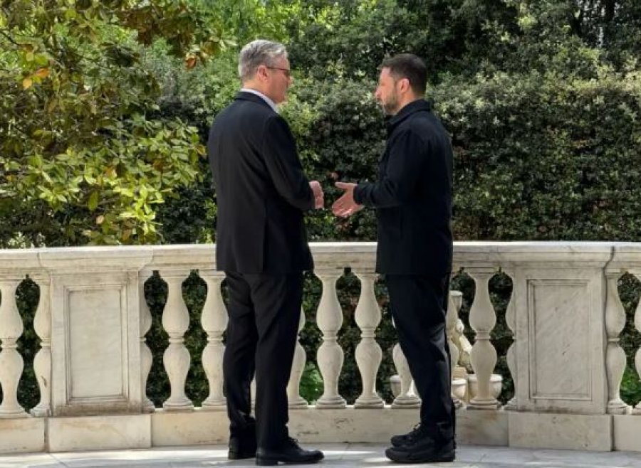 Zelensky takohet përsëri me Starmer, diskuton rreth bisedimeve me Trump