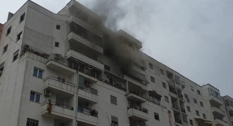 Zjarri në Astir/ Policia del me njoftim zyrtar: Flakët shpërthyen në kabinën e transformatorit