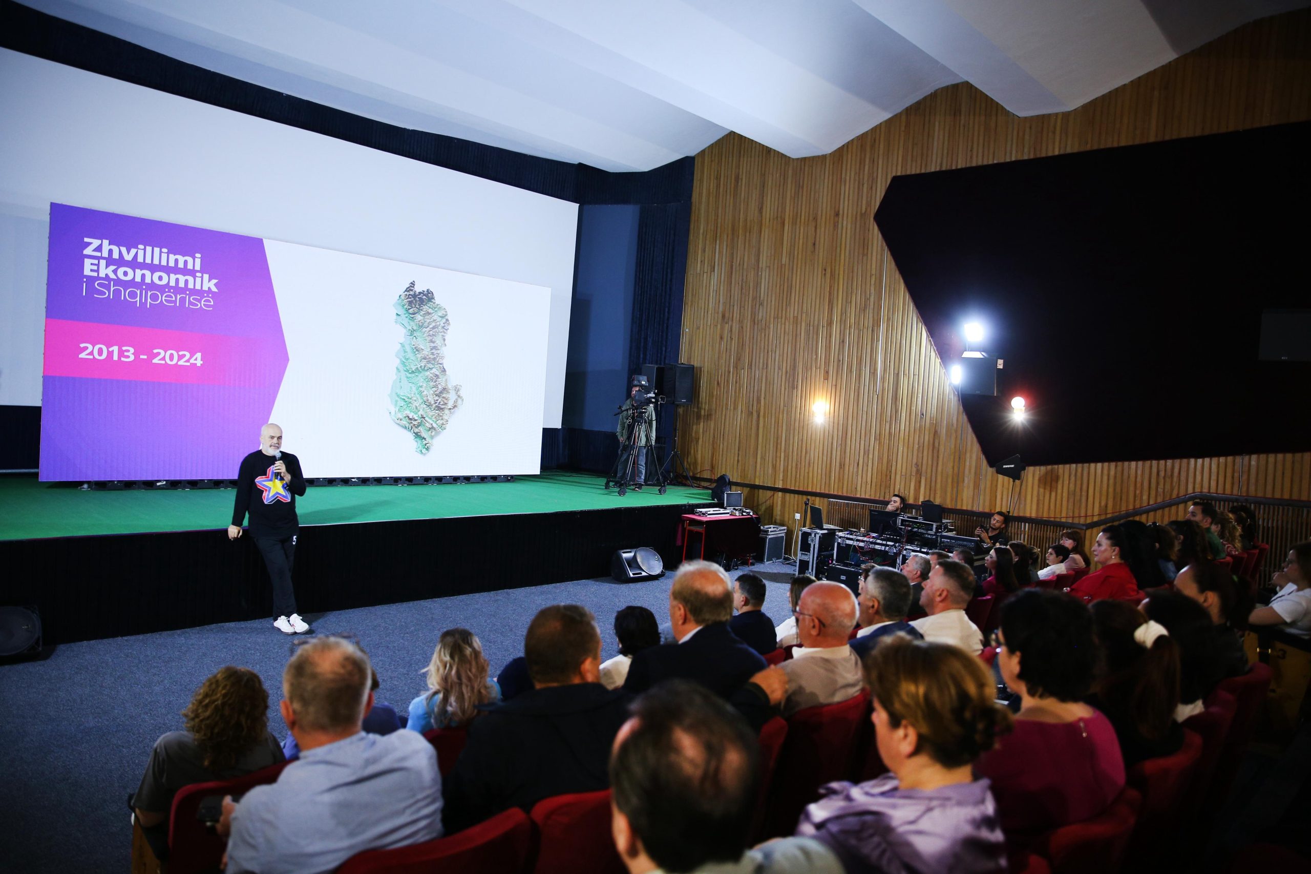 “475 projekte dhe 331 mln euro investime”, Rama: Gjirokastra ideale për ndërtimin e aeroportit, në 2030 synojmë të nisin fluturimet