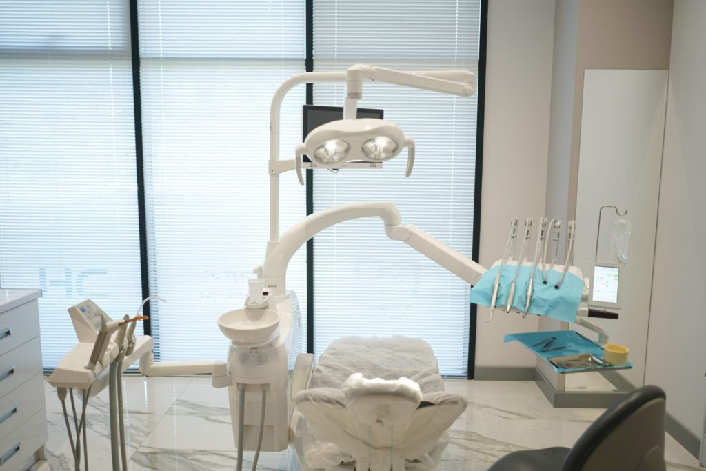 63-vjeçari ndërroi jetë pas ndërhyrjes, klinika Dental Helth: Kishte disa sëmundje shoqëruese, nuk i deklaroi