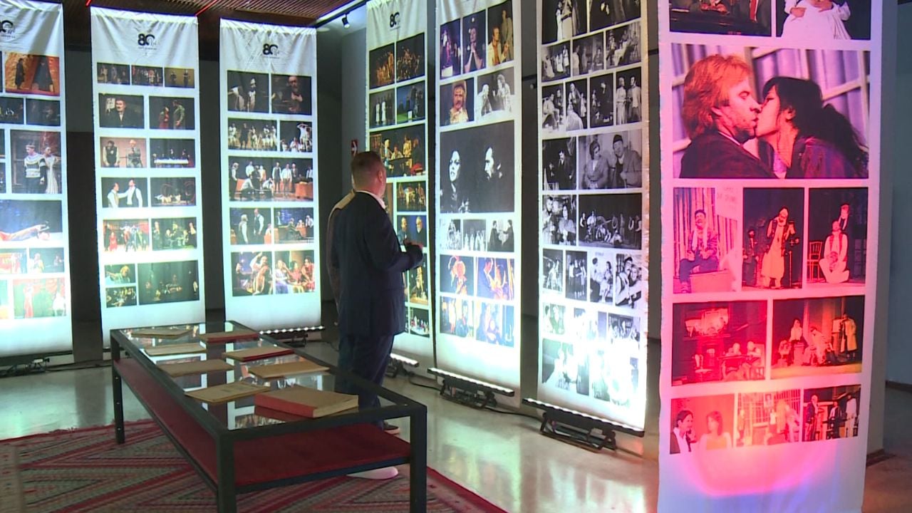 80-vjetori i Teatrit Kombëtar! Përkujtohet shfaqja e parë dhe diskutohen sfidat e institucionit të artit e kulturës