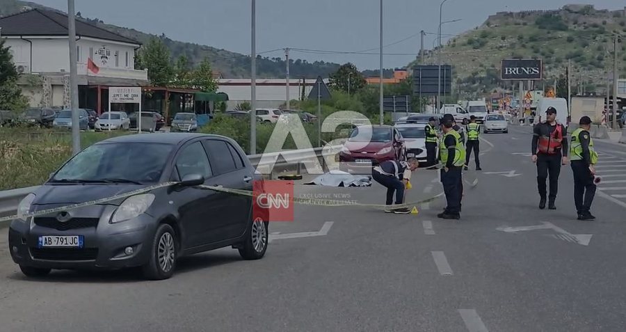 Aksident tragjik në Elbasan, ndërron jetë pasagjeri në BMW me targa bullgare