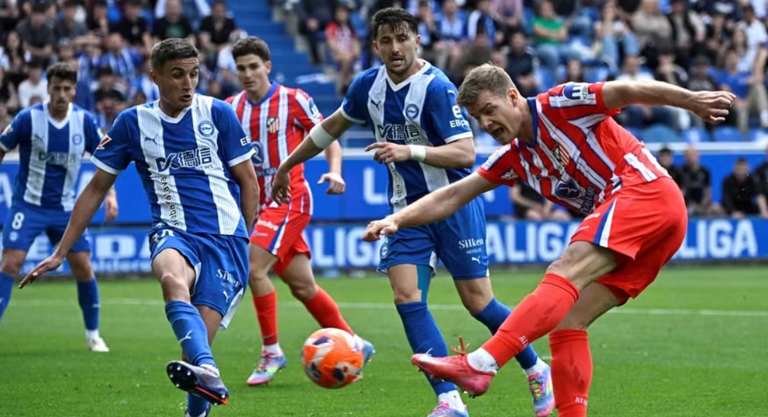Atletico Madrid mbyll sezonin para kohe, “Colchoneros” nuk shkojnë më shumë se barazimi pa gola ndaj Alaves