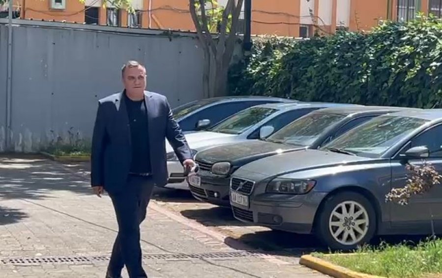 Basir Çollaku paraqitet në SPAK, denoncon krimet zgjedhore
