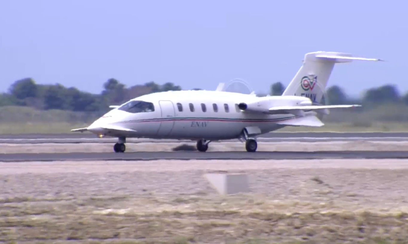 Bëhet fluturimi certifikues në Aeroportin e Vlorës, Rama: Në Kukës, kompania “Air Kosova”