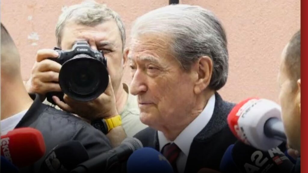 Berisha: Manja në regjistrimet telefonike i kërkon një emigranti çantë Louis Vuitton