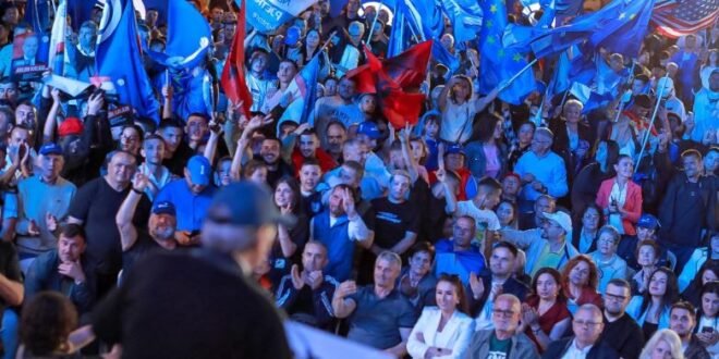 Berisha paralajmëron krmnelët elektoralë në Durrës: Nuk do gjeni as vrimë miu! Kudo që jeni, do ju kapim!