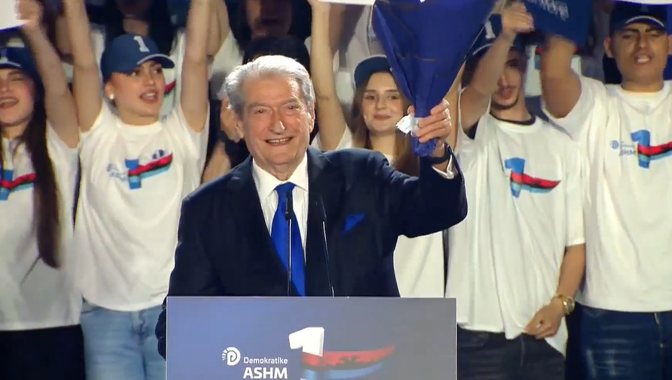 Berisha përshëndet Trump dhe Merz në fushatën përmbyllëse: PD do të vendosi marrëdhënie më të ngushta me ju